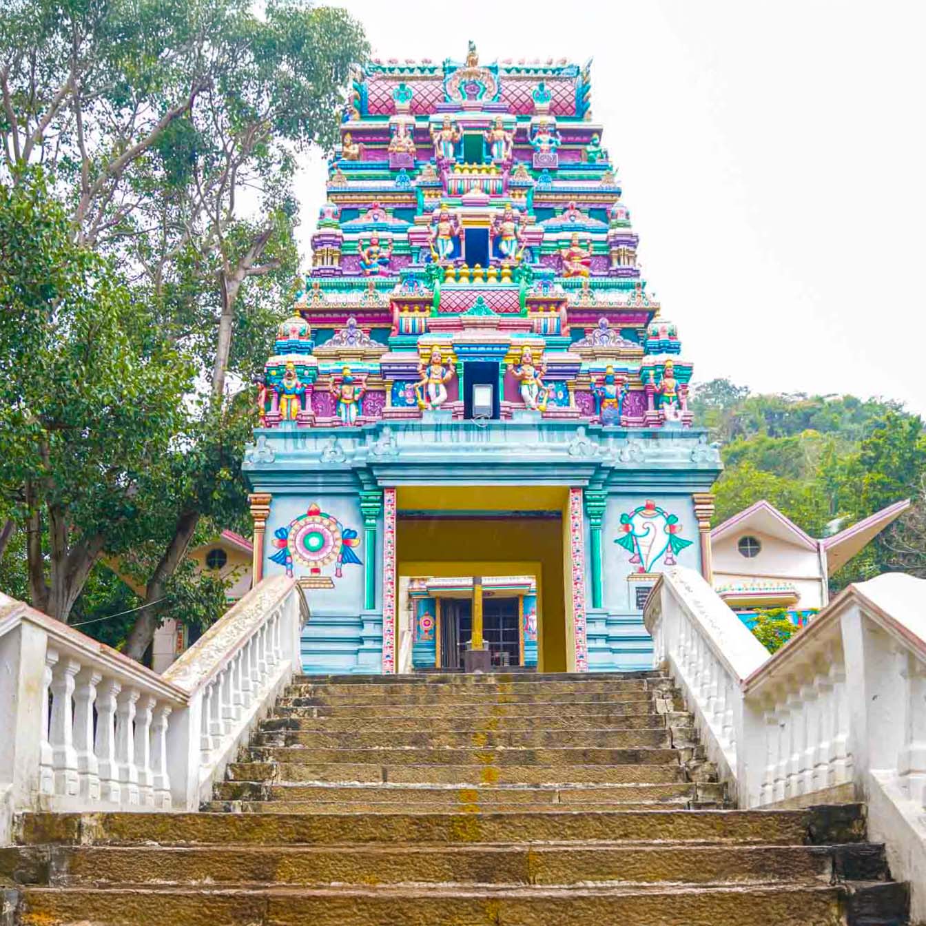 Walk up to the ancient 1,000-yr old Narasimha Temple adjoining the campus.